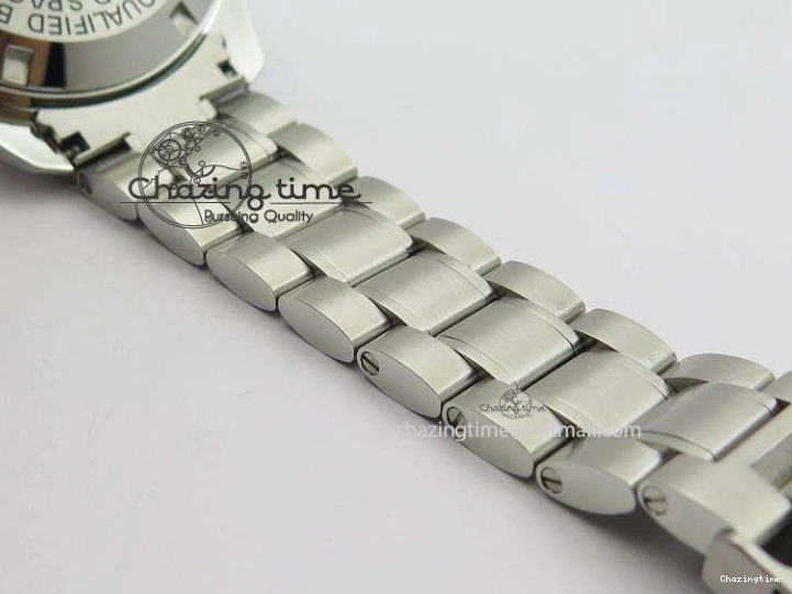 0406 Speedmaster MoonWatch Black Dial On SS Bracelet Seasonal 8228